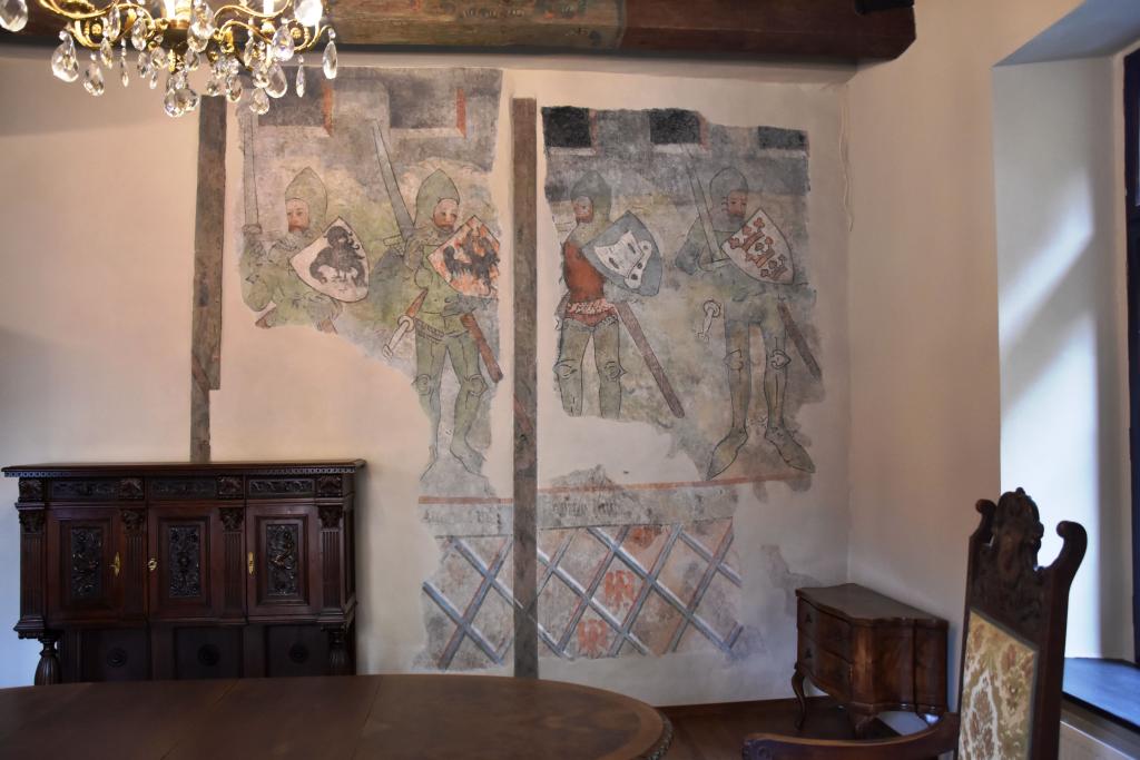 Malowidło z ul. Żeglarskiej w Toruniu. Pierwszy z prawej to król Artur, fot. H. Bełczyk