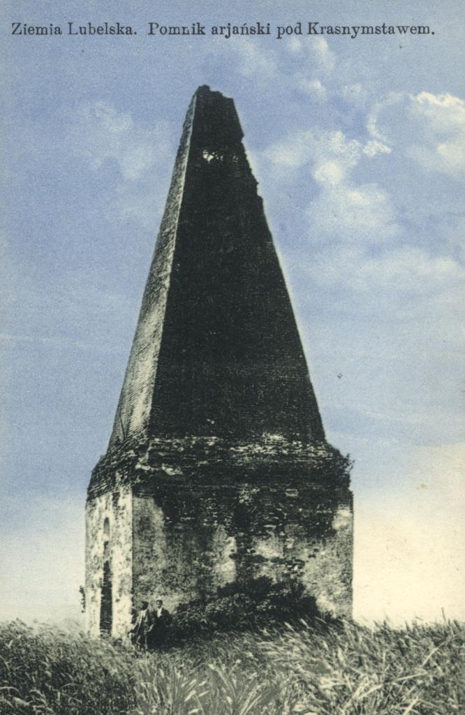 Pocztówka z pocz. XX w. przedstawiająca piramidę, zbiory Muzeum Regionalnego w Krasnymstawie