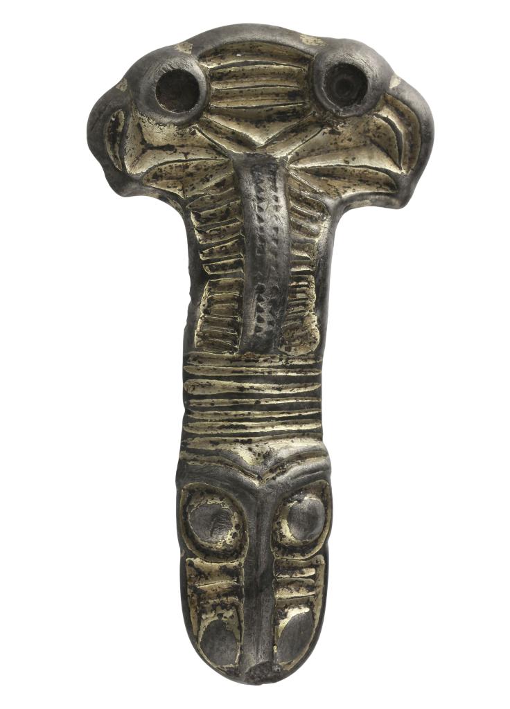 Srebrna złocona zapinka turyngijska datowana na lata 470/80 - 530 n.e., fot. P. Silska