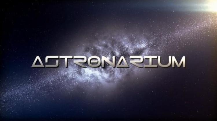 Czołówka programu „Astronarium”. Źródło: Astronarium / PTA / TVP. 