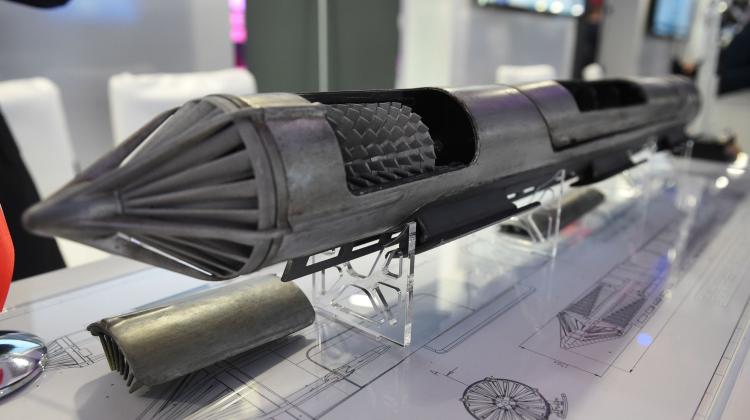 Model jednoosobowej kapsuły Hyperloop. Fot. PAP/ Radek Pietruszka 28.03.2017