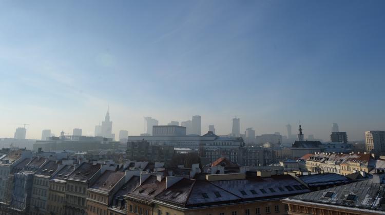 smog nad Warszawą, źródło: PAP Foto